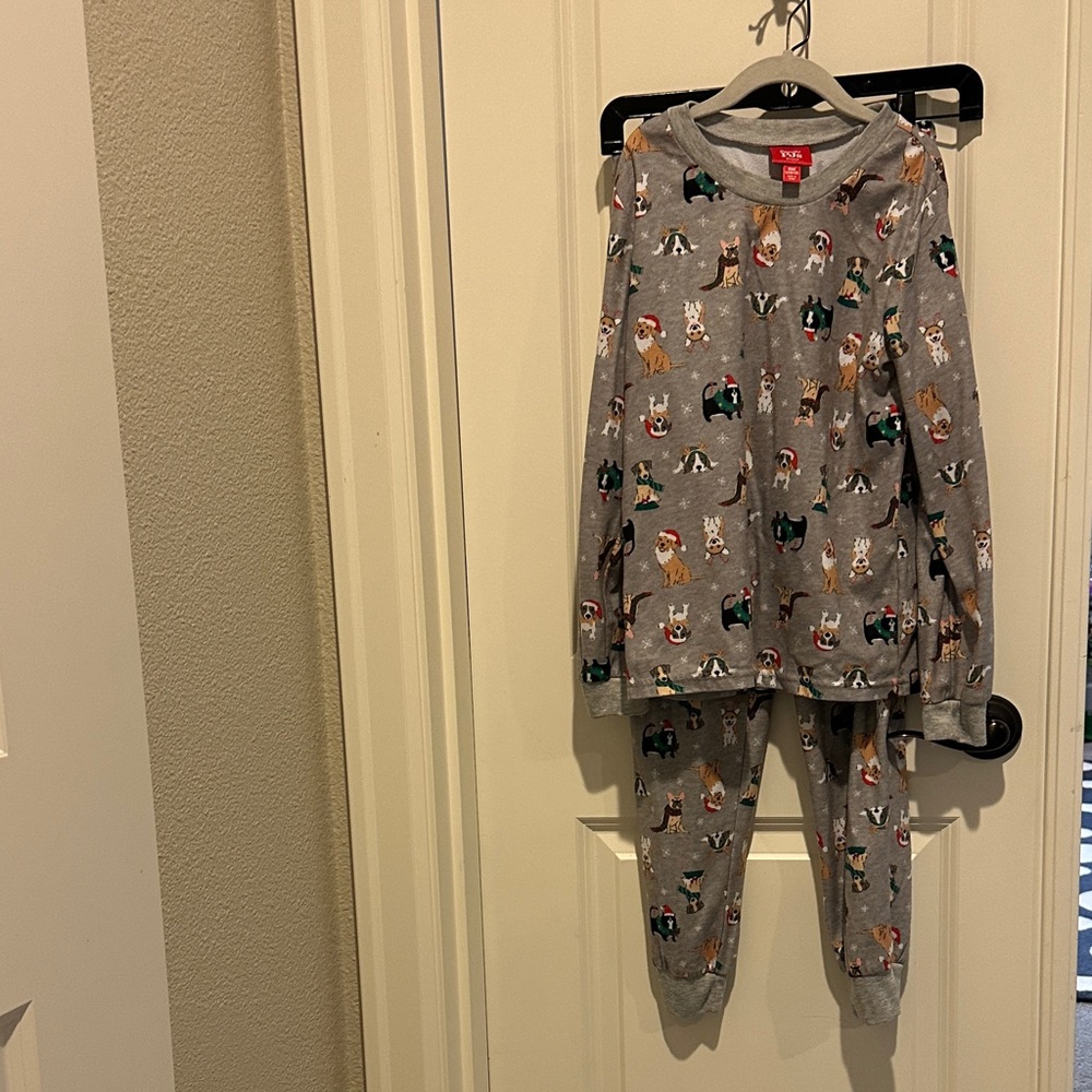 Family Pajamas Gray Kids Pajama Set with Animal Design